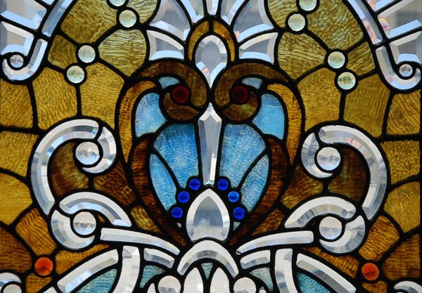 Detail of AE573 Victorian Combo Glass Window